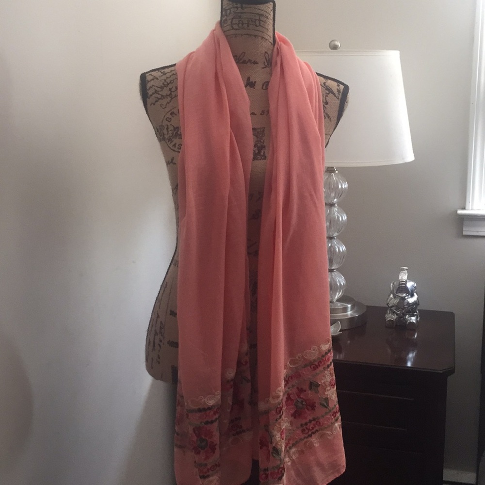 Beautiful scarf 🔹
